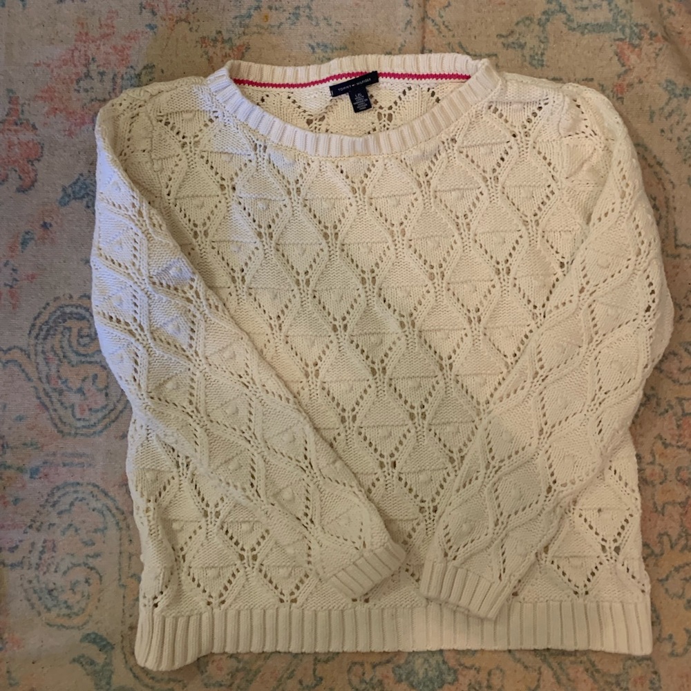 White Tommy Hilfiger Sweater size large